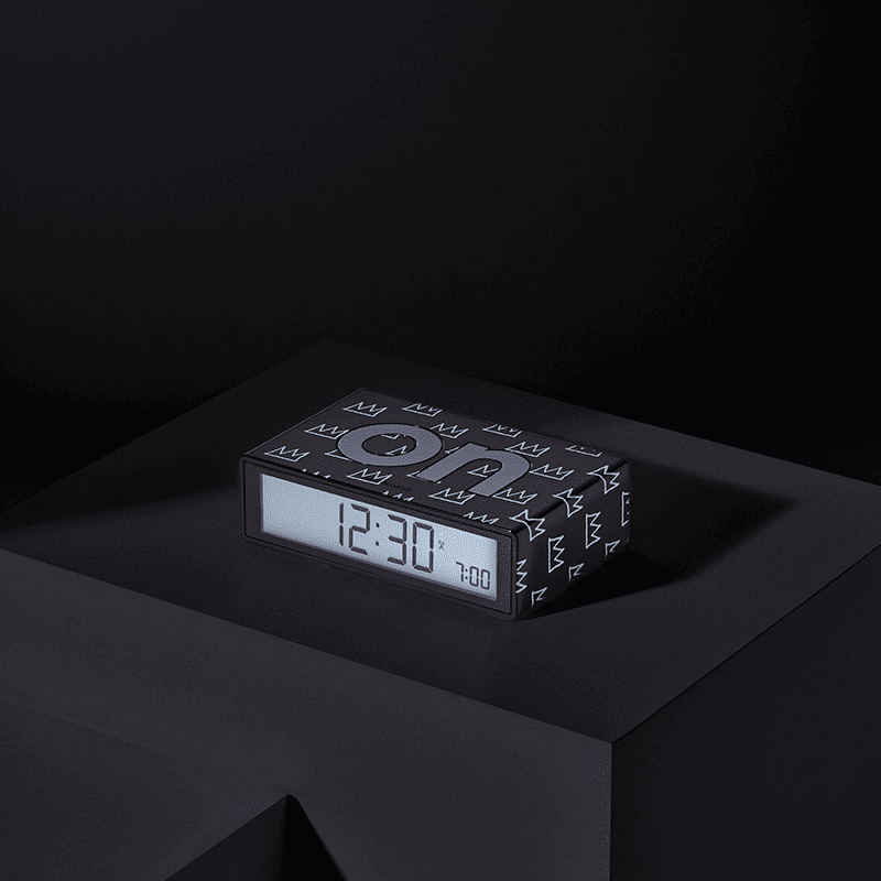 大膽筆觸與前衛符號重新詮釋